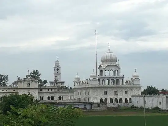 Taxi in Ludhiana Near Me –  Trusted Drivers, AC Cabs, Best Price Booking