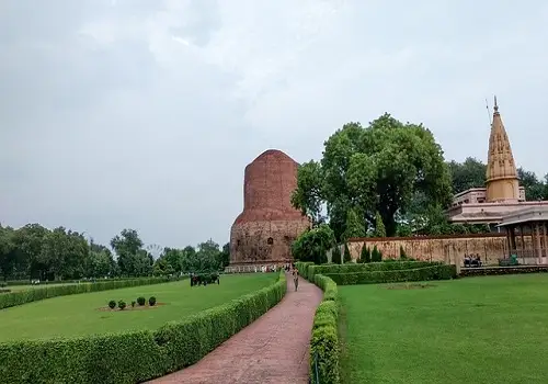 Taxi in Sarnath Near Me – Trusted Drivers, AC Cabs, Best Price